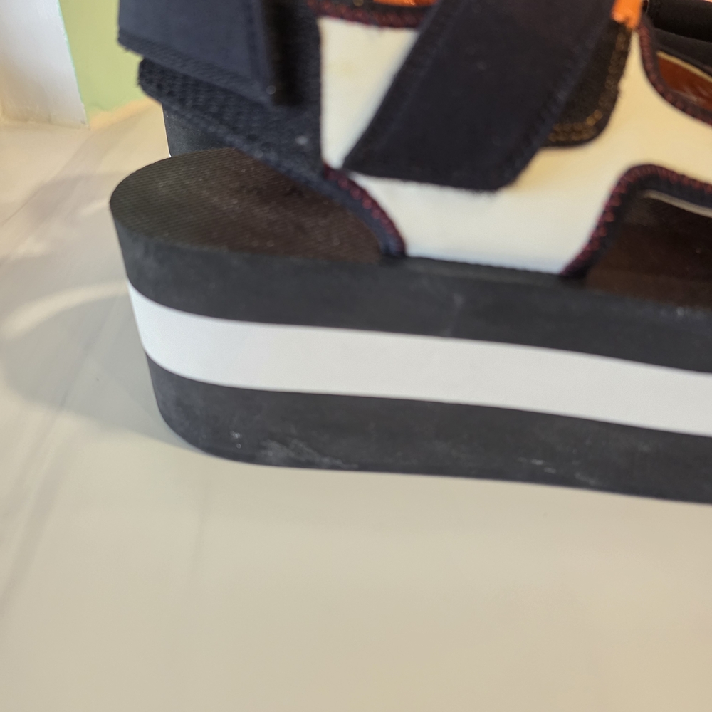 Marni 37 Black and White Touch-Strap Platform Sandals Luxury Vacation Chic - Picture 12 of 13